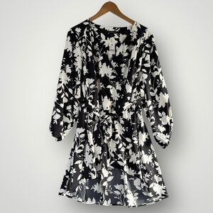 🎉5 for $45🎉 NWT lane Bryant mini dress size 22/24 black white